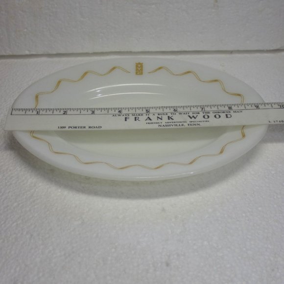 Vintage Pyrex Tableware Milk Glass MMG Oval Platter Gold Ribbon Pattern - Picture 5 of 6